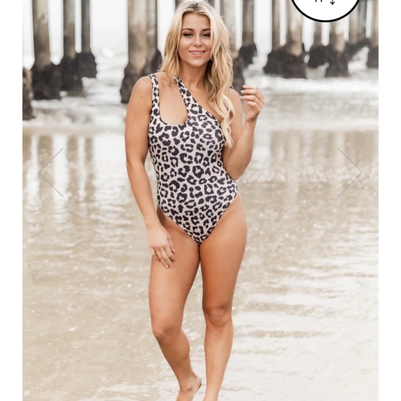 NWT Pink Lily Waves of Memories Animal Print One Shoulder Cutout Swimsuit - Picture 1 of 5